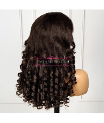 Perruque Lace Wig 13x4 Loose Body Wave  4 - avec Effet Presque Double Drawn et Maximum de Volume en Cheveux Remy la colonne vertébrale